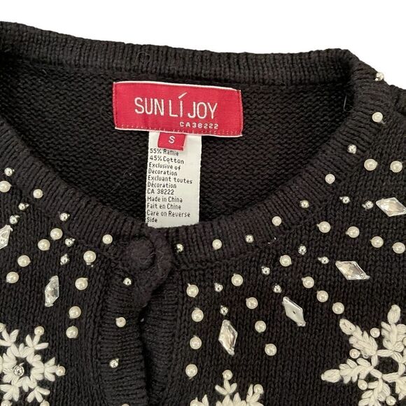 Christmas Cardigan Button Up Sweater Pearls Beads Embroidery Snowflakes Womens S - Picture 5 of 8